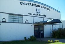 Clases de Inglés en la Universidad Barrial