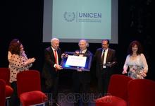 Pérez Esquivel es Honoris Causa y recibió el afecto de la comunidad regional