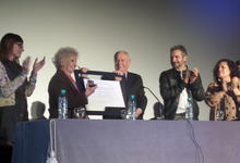ES HONORIS CAUSA LA PRESIDENTA DE ABUELAS DE PLAZA DE MAYO