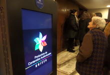 REALIZADORES, ACTORES Y UNIVERSITARIOS EN EL ESTRENO DE FABRICAS