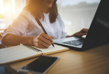 Humanas ofrece cursos gratuitos para docentes y equipos técnicos